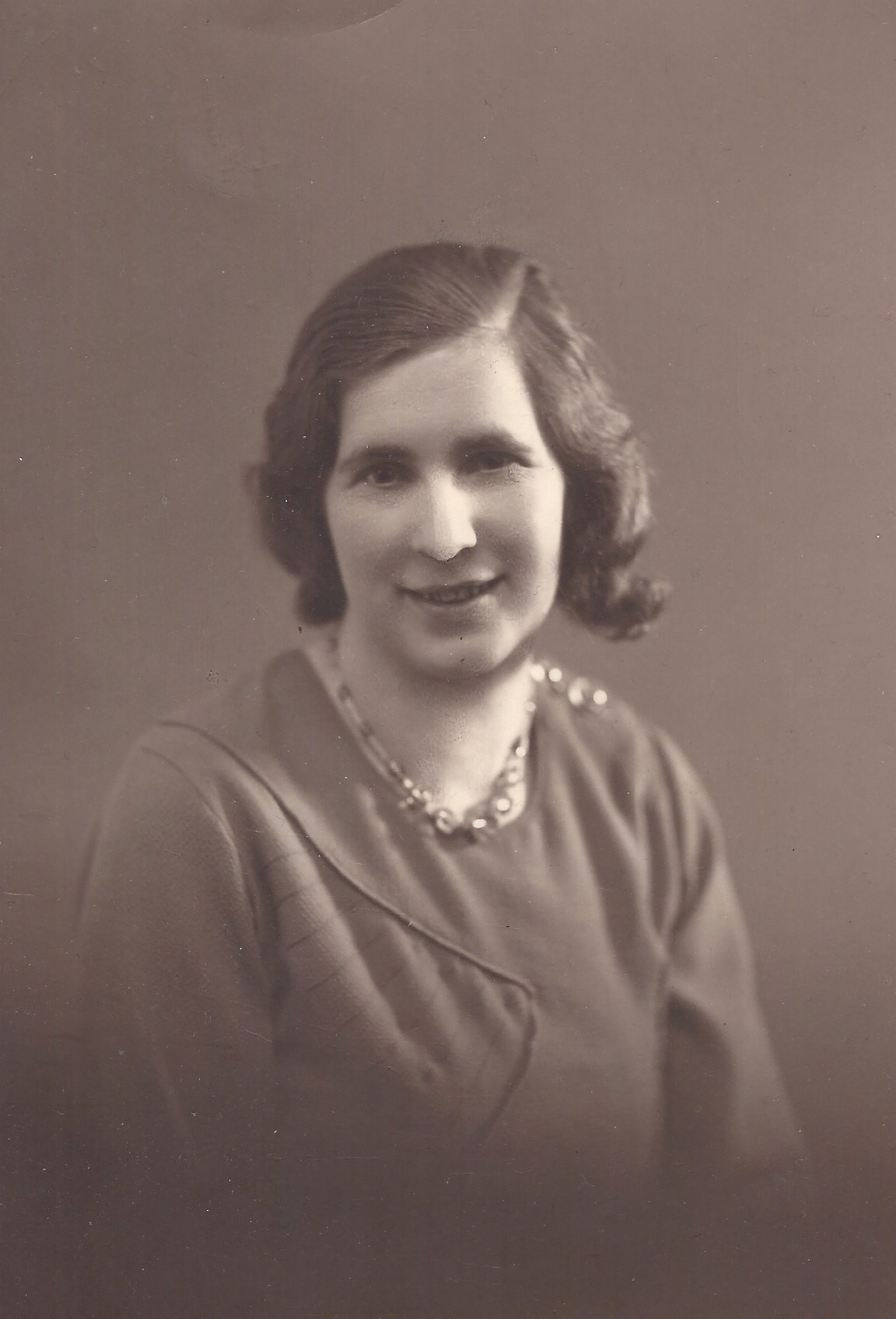 Nelly Eleonora Holm Petersen